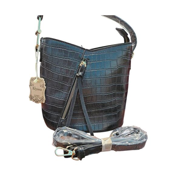 Alyssa Black Textured Bucket Bag Crossbody Purse NEW TAGS - Picture 2 of 9